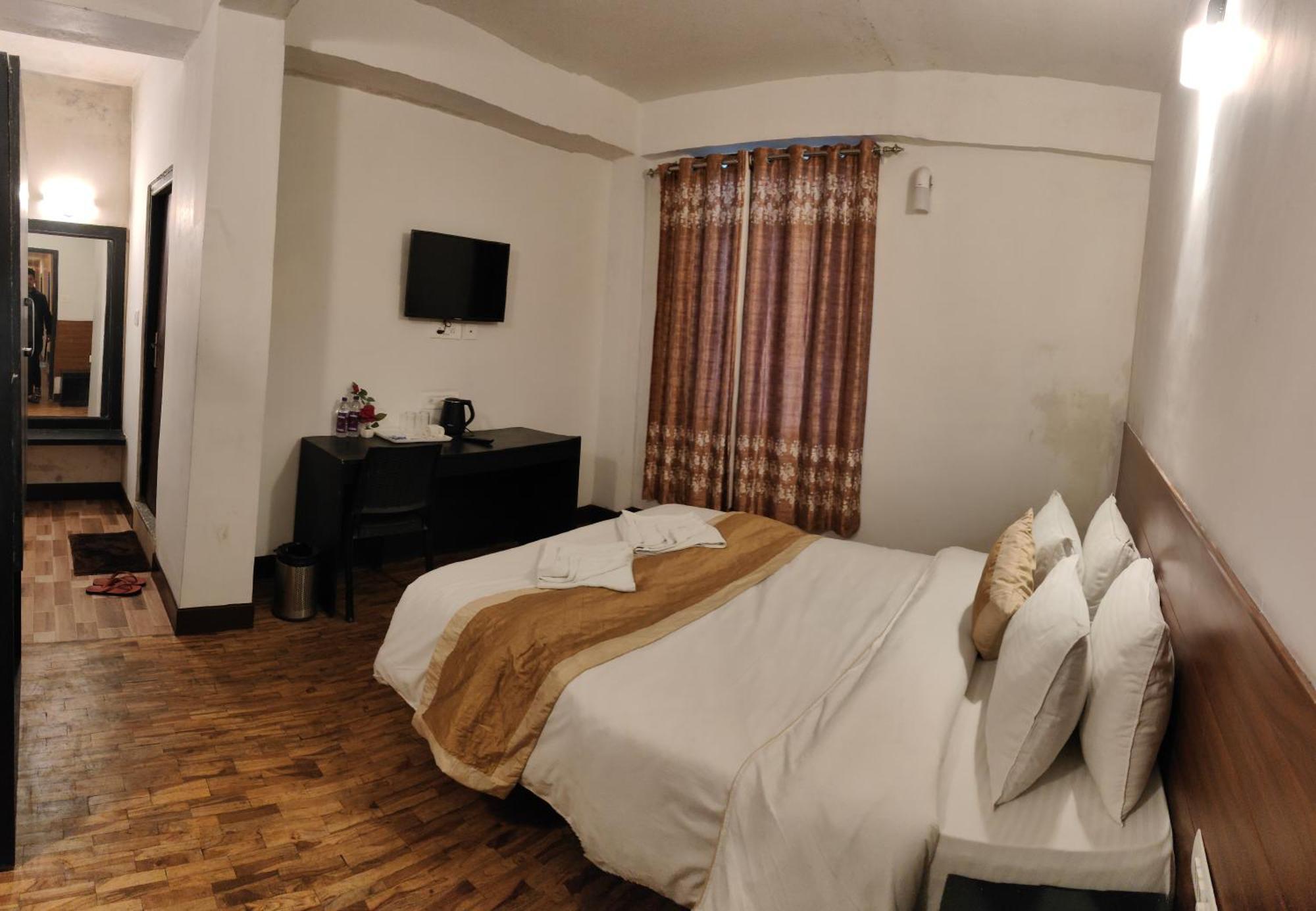 Cherrywood Suites & Spa By Easygorooms Dardzsiling Kültér fotó