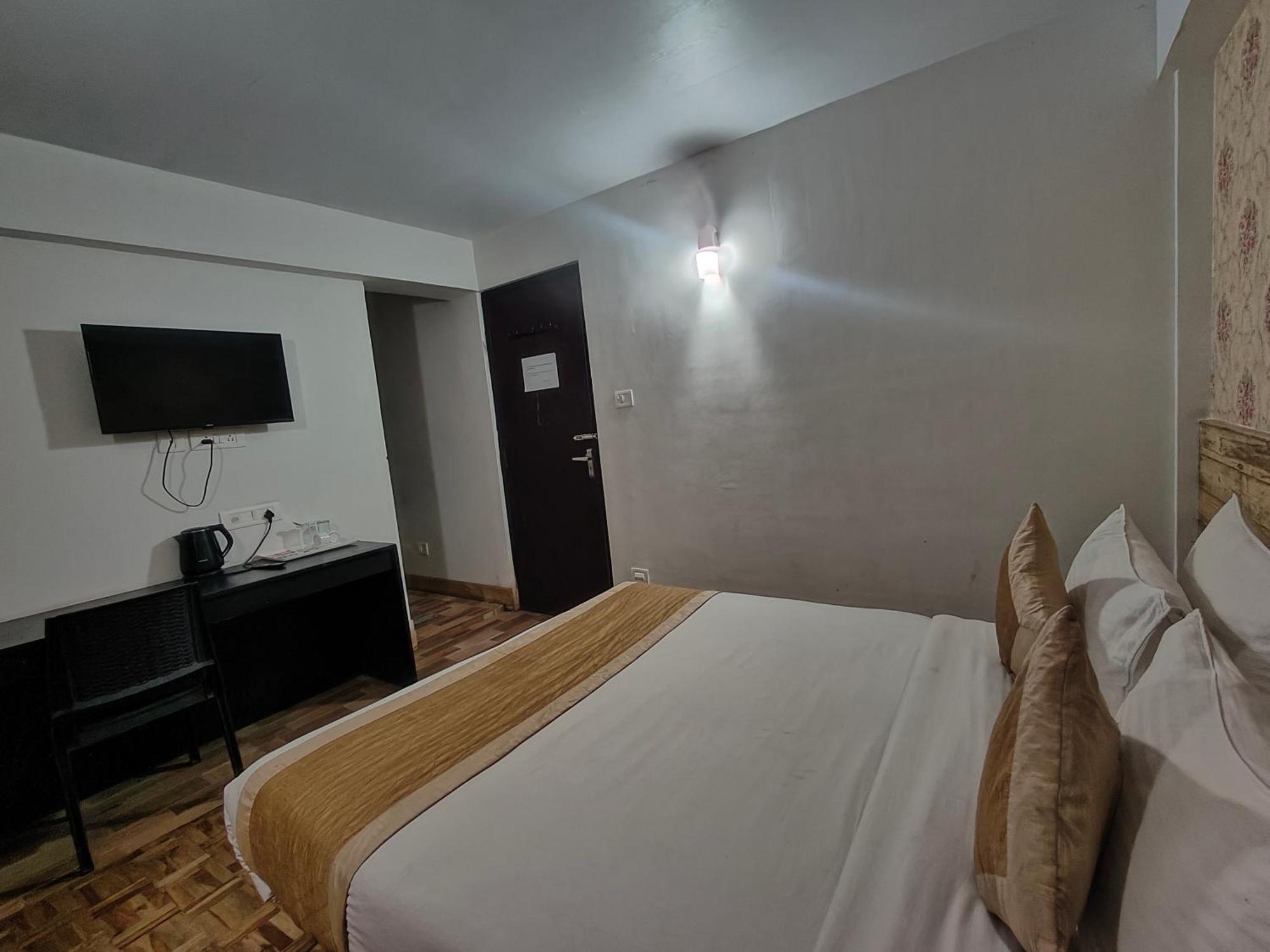 Cherrywood Suites & Spa By Easygorooms Dardzsiling Kültér fotó