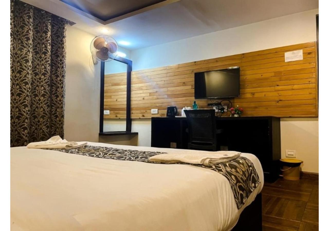 Cherrywood Suites & Spa By Easygorooms Dardzsiling Kültér fotó
