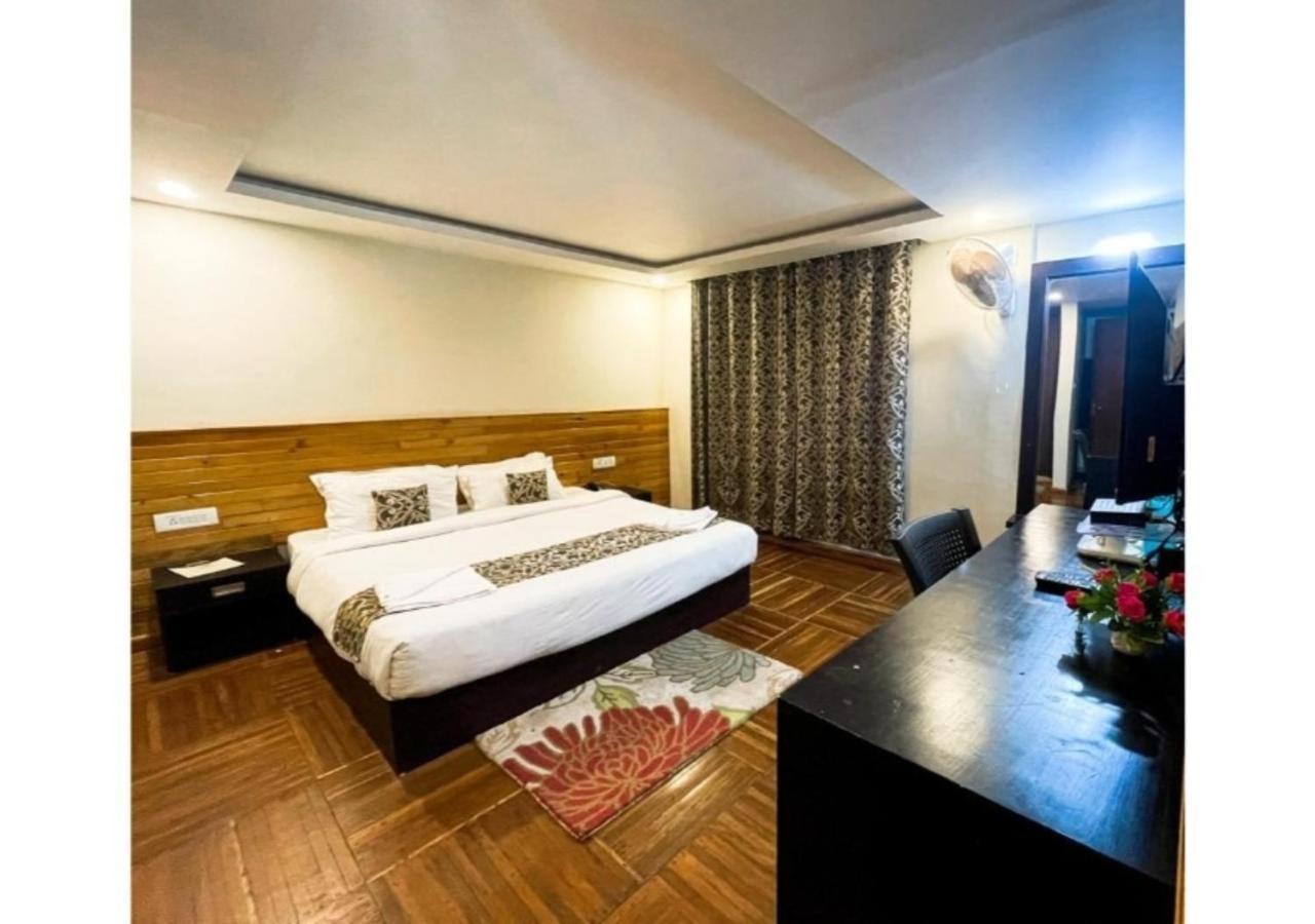 Cherrywood Suites & Spa By Easygorooms Dardzsiling Kültér fotó