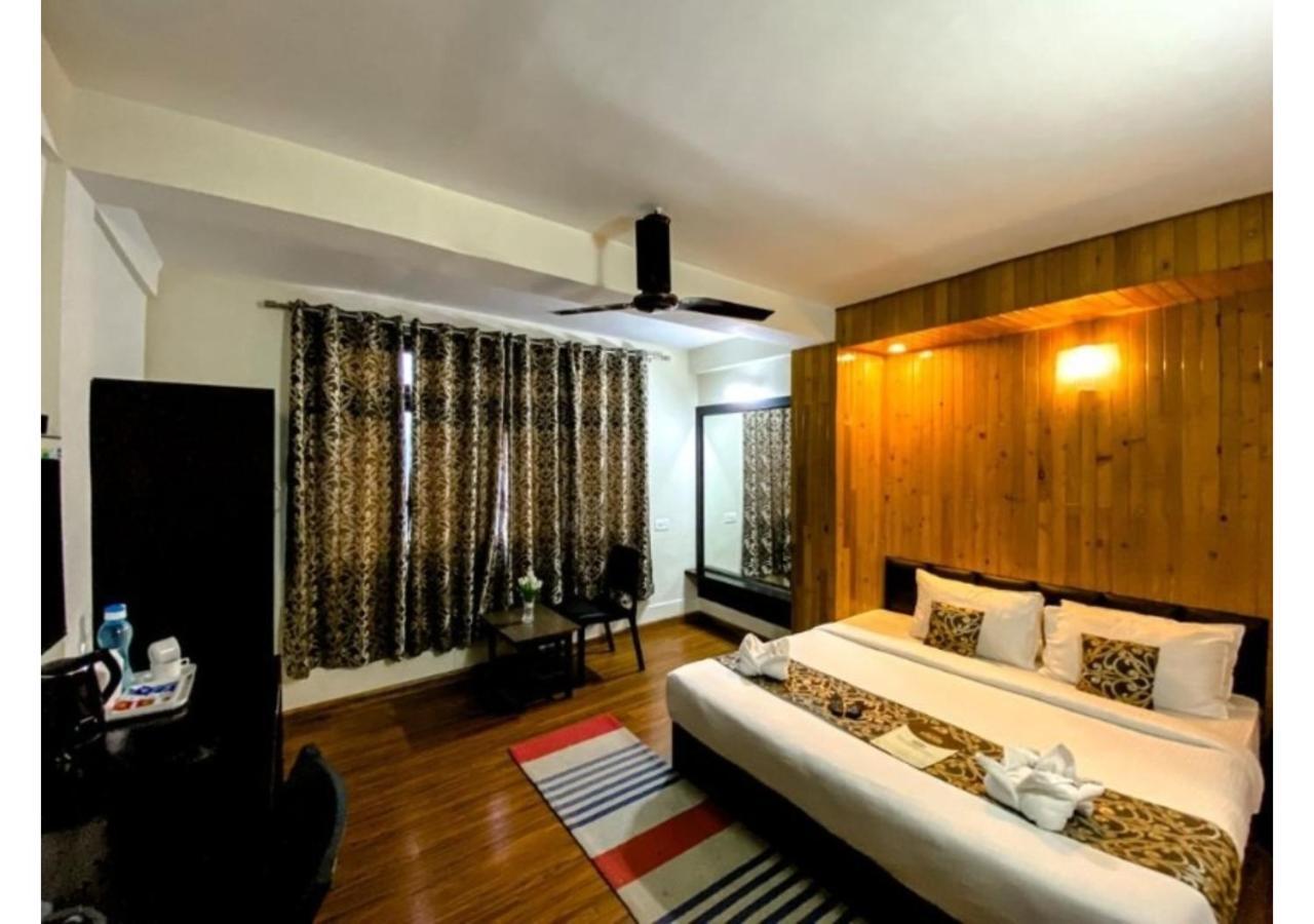 Cherrywood Suites & Spa By Easygorooms Dardzsiling Kültér fotó
